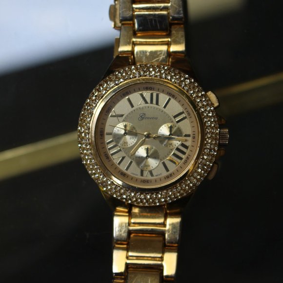 4 Rhinestone Watches (3 Geneva + 1 Vice Versa) - Picture 4 of 13